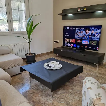 Casa De 4 Con Piscina Privada Cerca De Playas De L'escala - Hisp-236-53 * Torroella de Montgrí