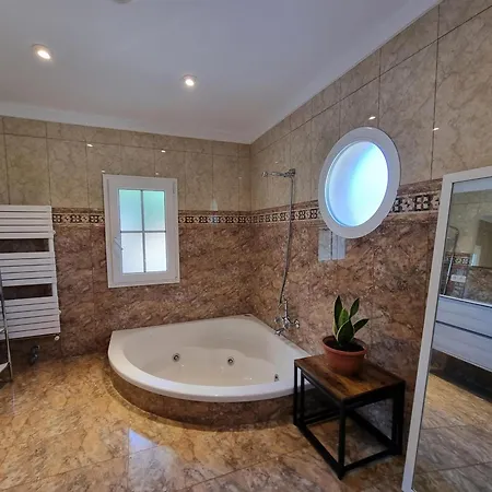 Casa De 4 Con Piscina Privada Cerca De Playas De L'escala - Hisp-236-53 Semesterbostad *